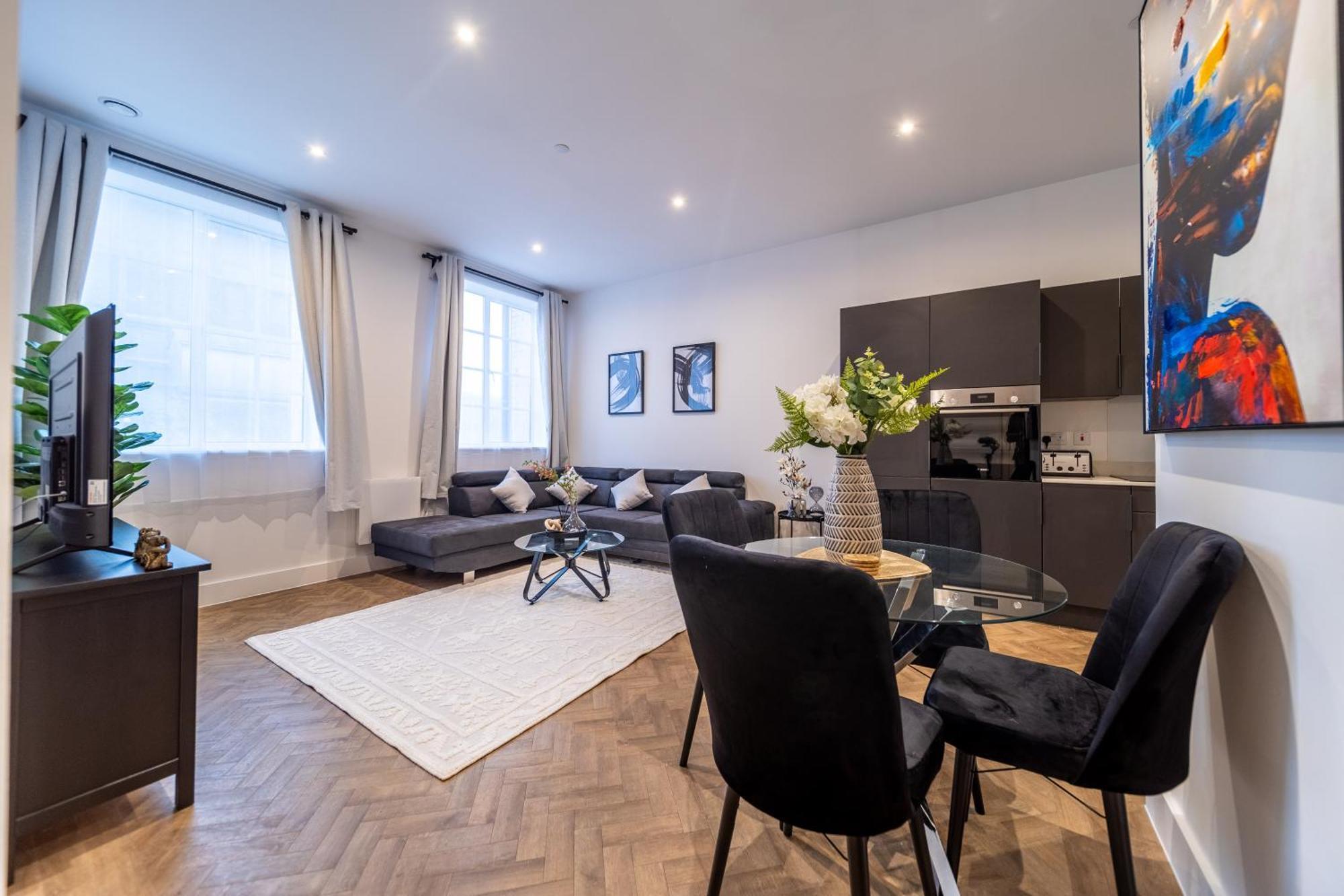 The Essex Apartments - Ashby House Τσέλμσφορντ Εξωτερικό φωτογραφία