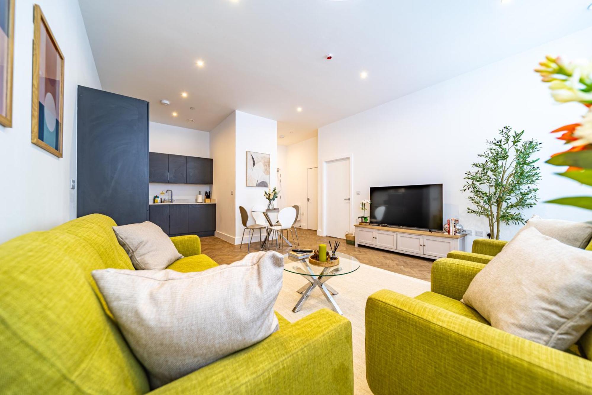 The Essex Apartments - Ashby House Τσέλμσφορντ Εξωτερικό φωτογραφία